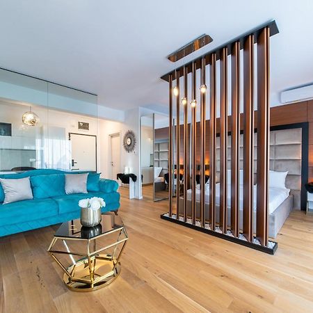 North 26 - Aviatiei Apartment Bukares Bagian luar foto